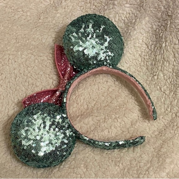 Authentic Scrump Ears - Picture 2 of 3